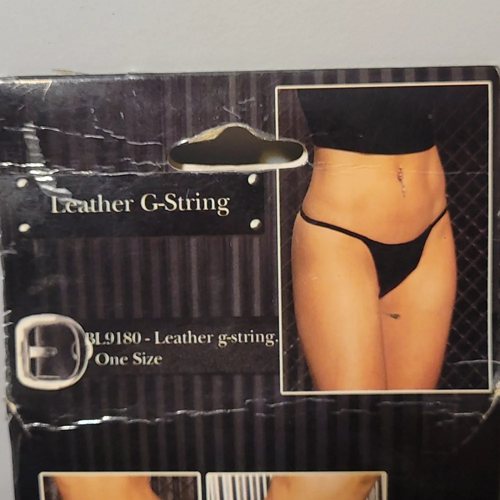 Leather G-string - Picture 2 of 2
